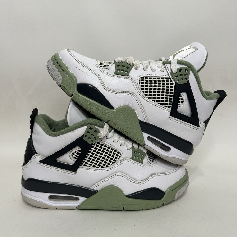 Nike Air Jordan 4 Retro WMNS “Seafoam/White Oil Green”